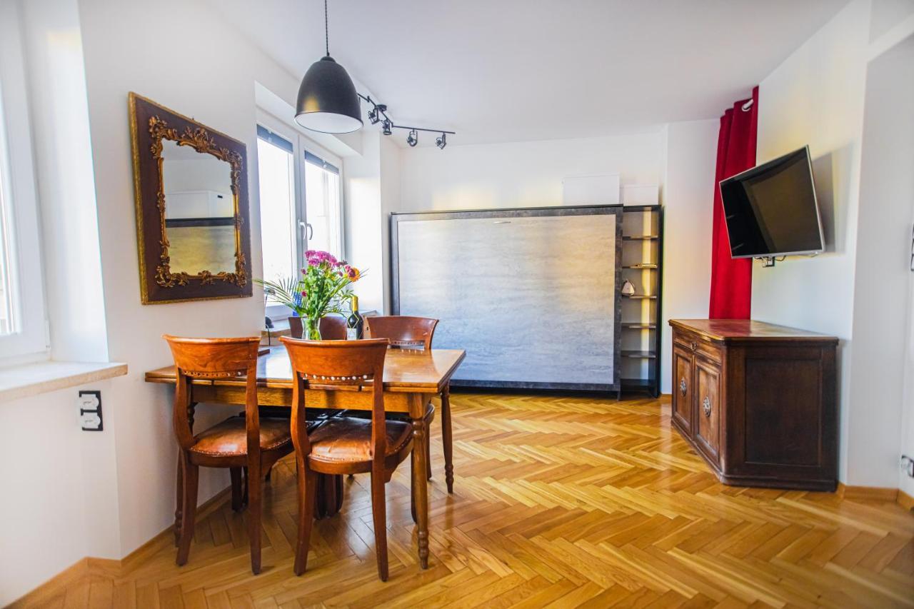 Charming Apt Next To Lazienki Park And City Center Varsavia Esterno foto