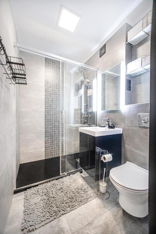 Charming Apt Next To Lazienki Park And City Center Varsavia Esterno foto